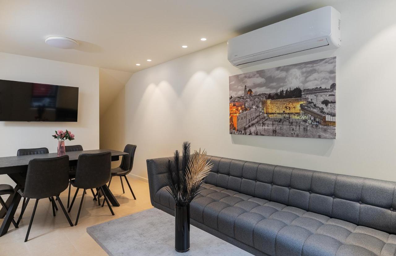 The Pearl Of Nachlaot Apartments القدس المظهر الخارجي الصورة