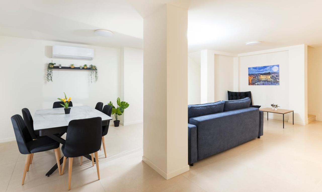 The Pearl Of Nachlaot Apartments القدس المظهر الخارجي الصورة
