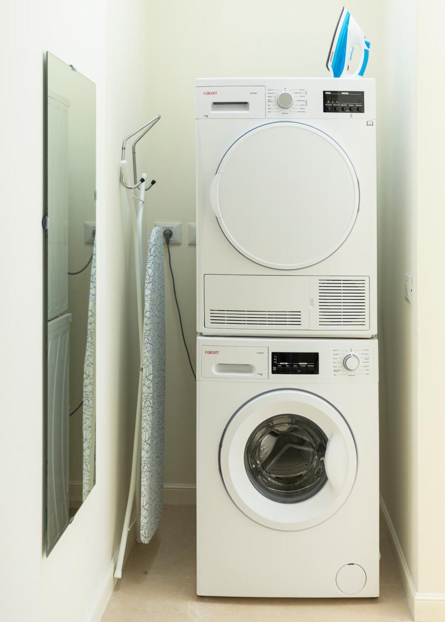The Pearl Of Nachlaot Apartments القدس الغرفة الصورة